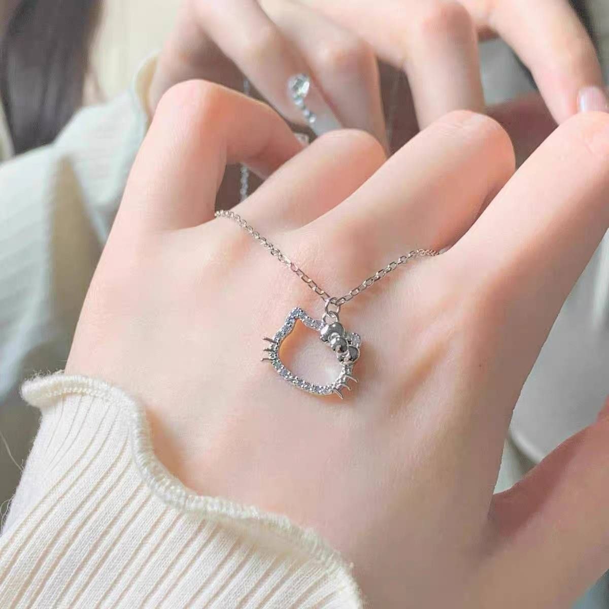 قلادة هيلو كتي الترندي ˚˖💘₊˚ʚ 🐰₊˚
